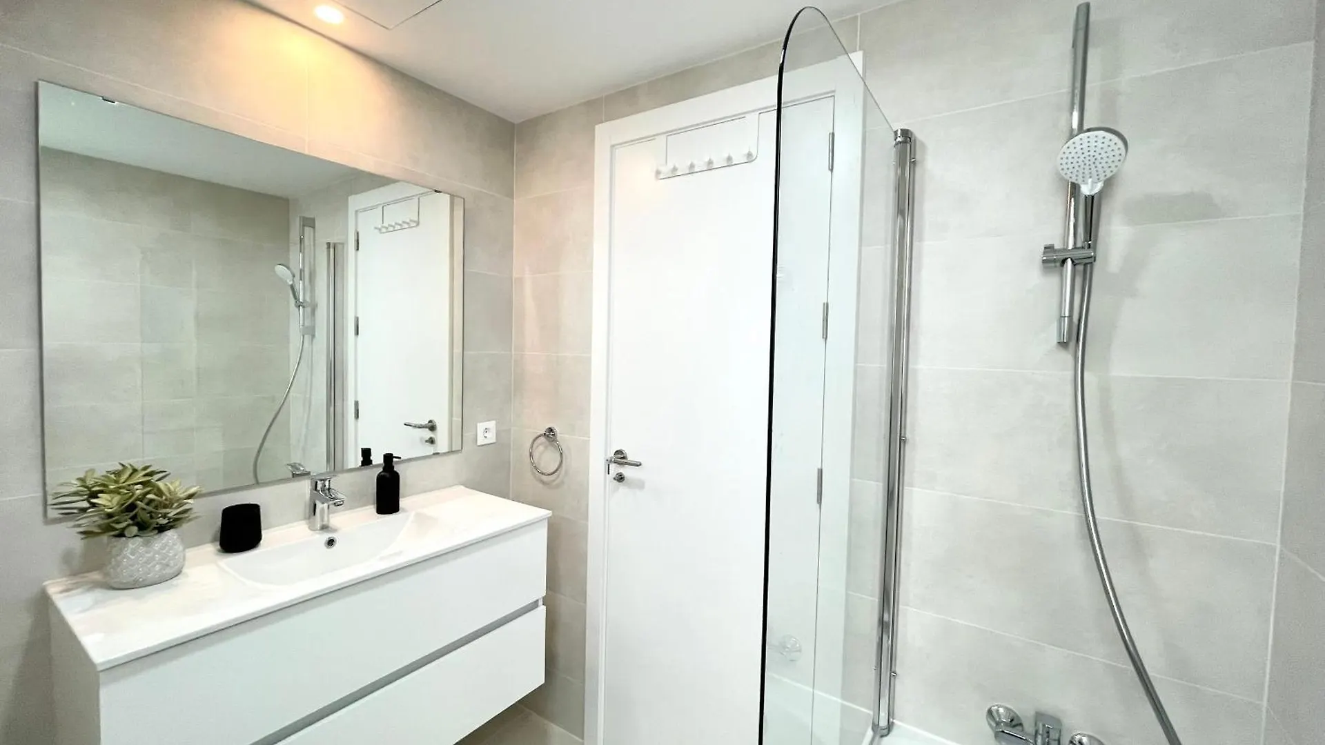Appartement Beach Paradise 2 Bedrooms Fuengirola Spanje